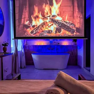 Appartement Meraki - Luxe & Voyage - Jacuzzi & Cinema, Saint-Etienne (Loire)